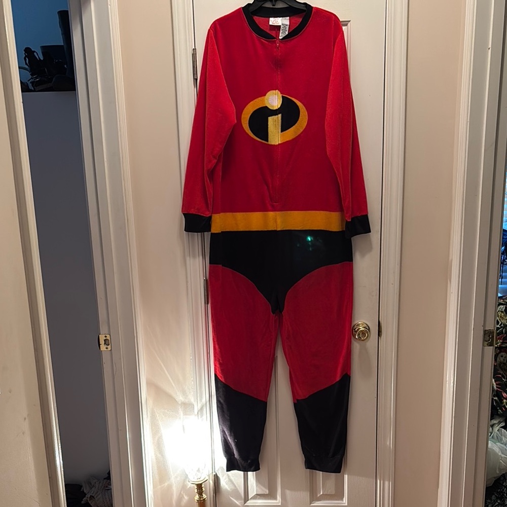 Incredibles 2 Costume - Red and Black